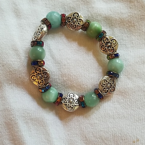 Bracelets - Picture 5 of 7